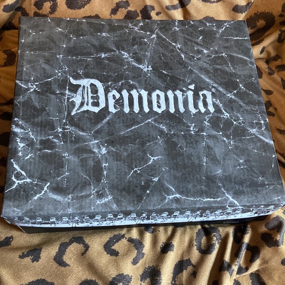 Demonia White Sprite Platform Mary Janes. Brand new in box. - Picture 5 of 7